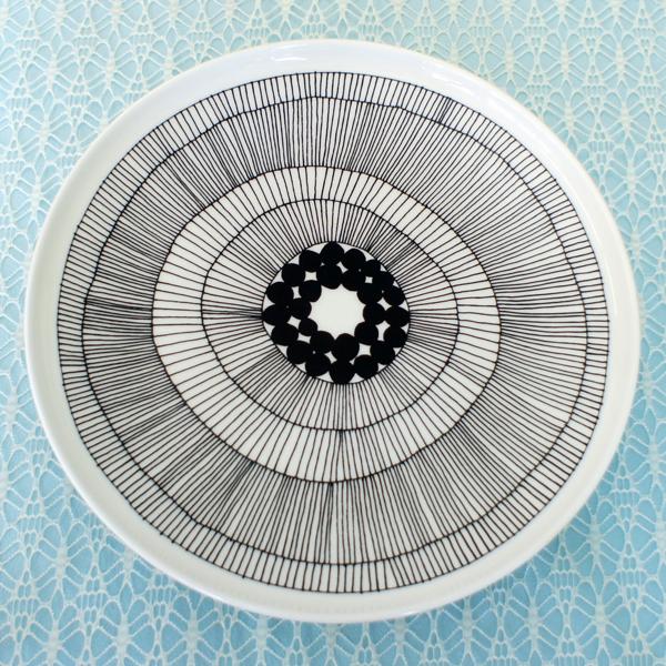marimekko（マリメッコ） プレート約25cm皿 SIIRTOLAPUUTARHA（シール