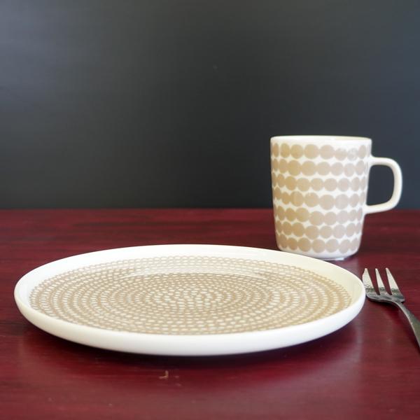 marimekko（マリメッコ） プレート約20cm皿 SIIRTOLAPUUTARHA（シール