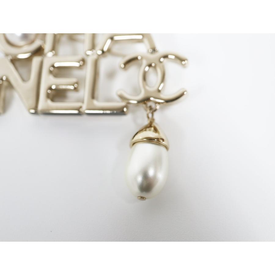 CHANEL シャネル A22K ロゴ フェイクパール ゴールド ブローチ 極上美 