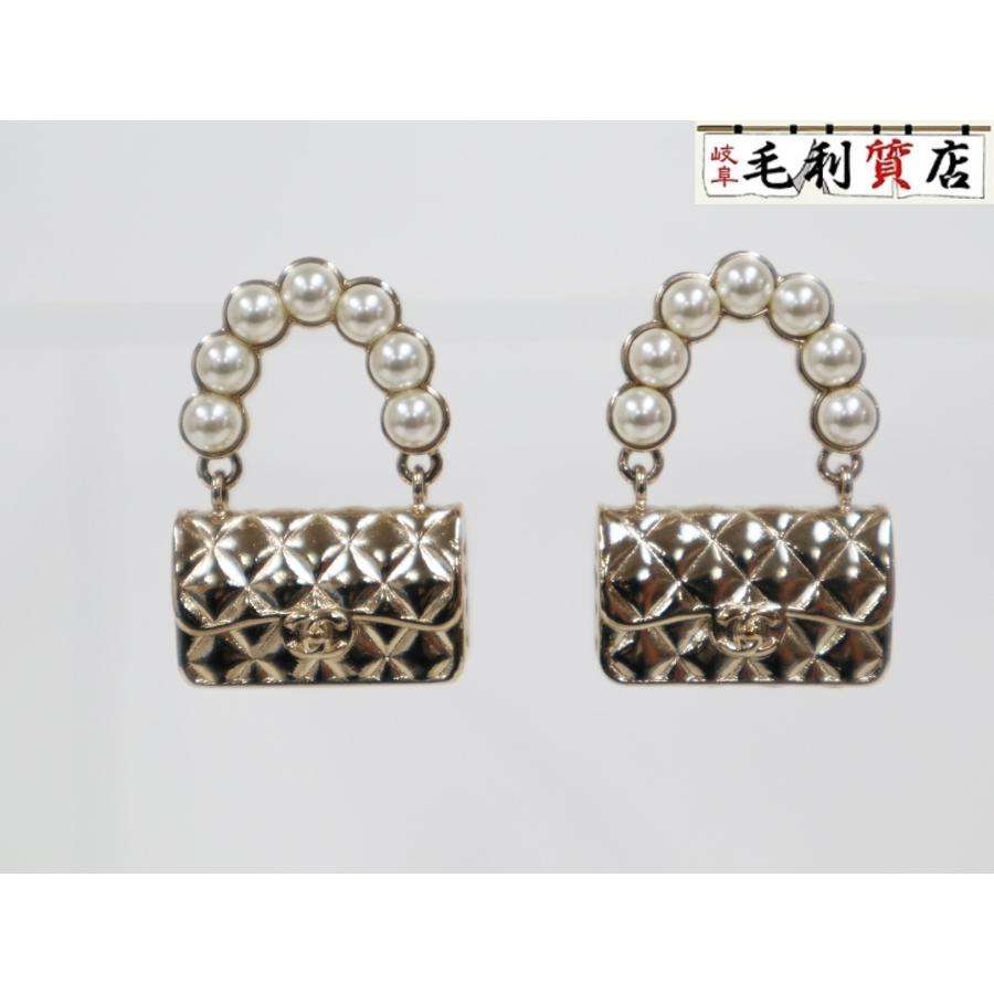 CHANEL（シャネル） CHANEL B21 S ピアス マトラッセ バッグモチーフ