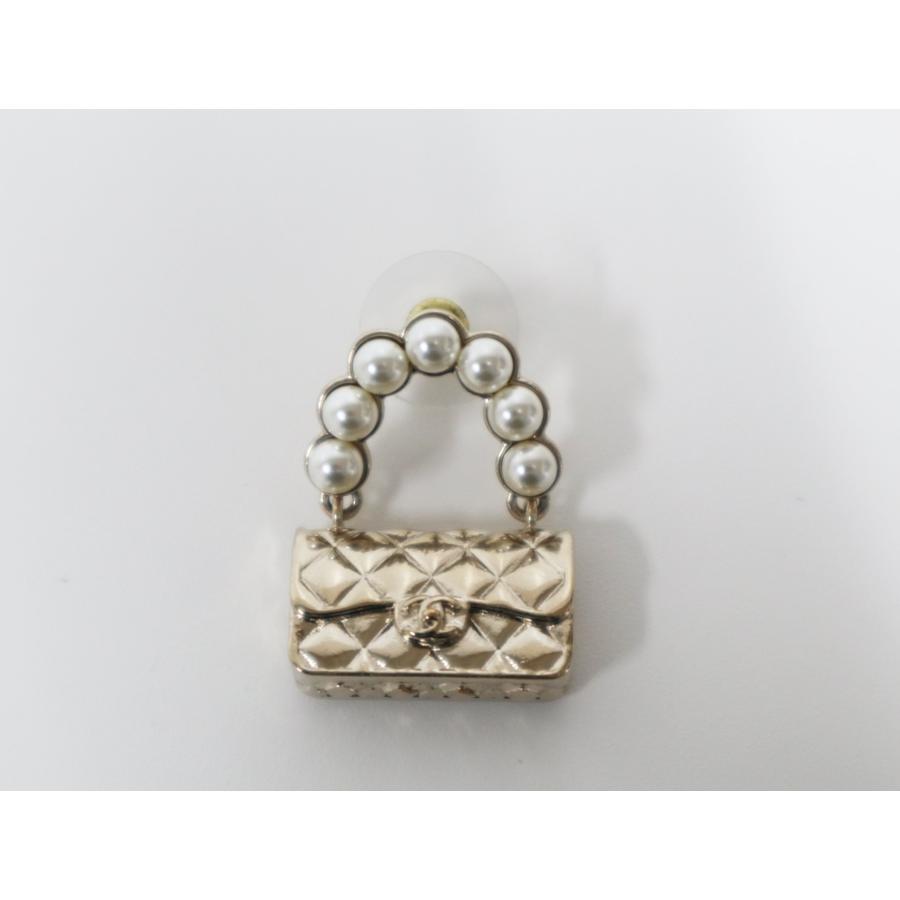 CHANEL（シャネル） CHANEL B21 S ピアス マトラッセ バッグモチーフ 