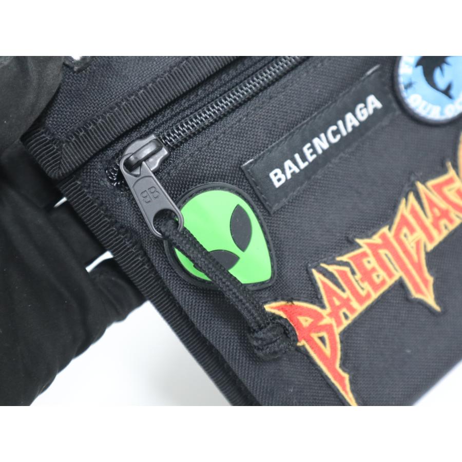 BALENCIAGA バレンシアガ EXPLORER ストラップ付ポーチ 655982 メタルロゴワッペン ショルダーバッグ ブラック BALENCIAGA（バレンシアガ） BALENCIAGA EXPLORER ストラップ付ポーチ
