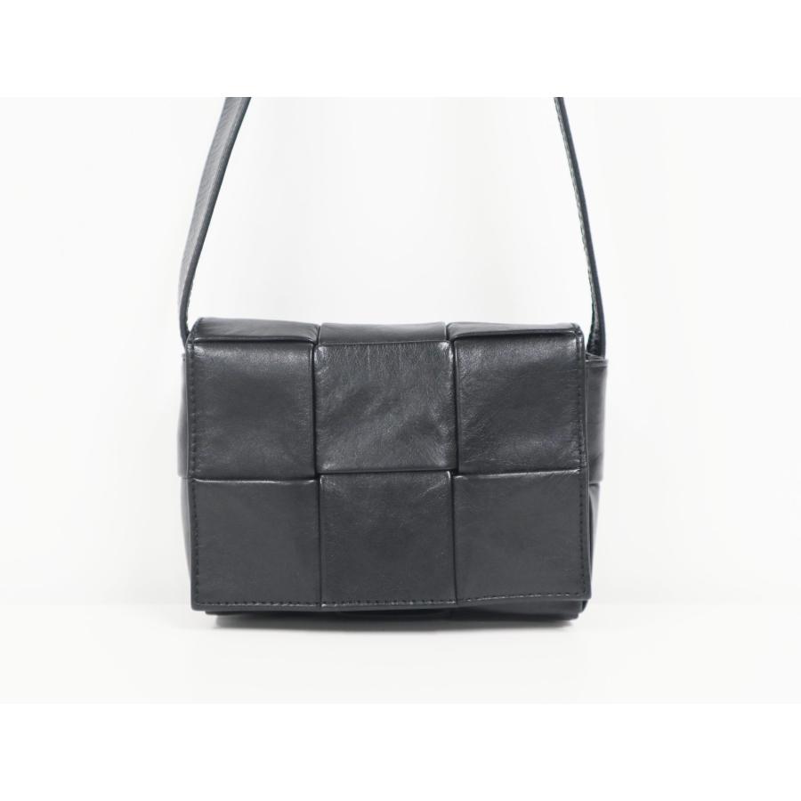 BOTTEGA VENETA ボッテガ ヴェネタ イントレチャート キャンディ 