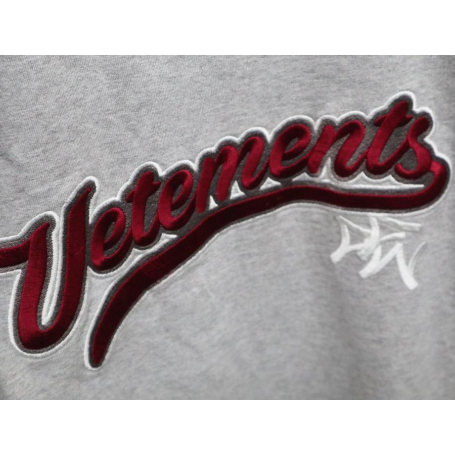 VETEMENTS（ヴェトモン） 18SS ベースボールロゴ刺繍 オーバーサイズ T 