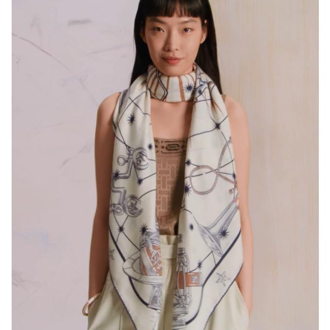 美品 エルメス カレジェアン 140 コーラス・ステラルム カシシル