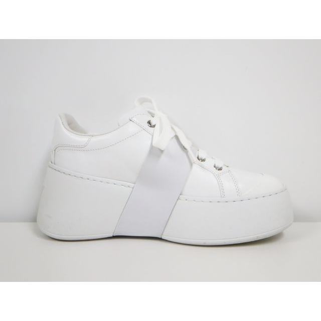 Roger Vivier（ロジェヴィヴィエ） ロジェ ヴィヴィエ ヴィヴ スケート