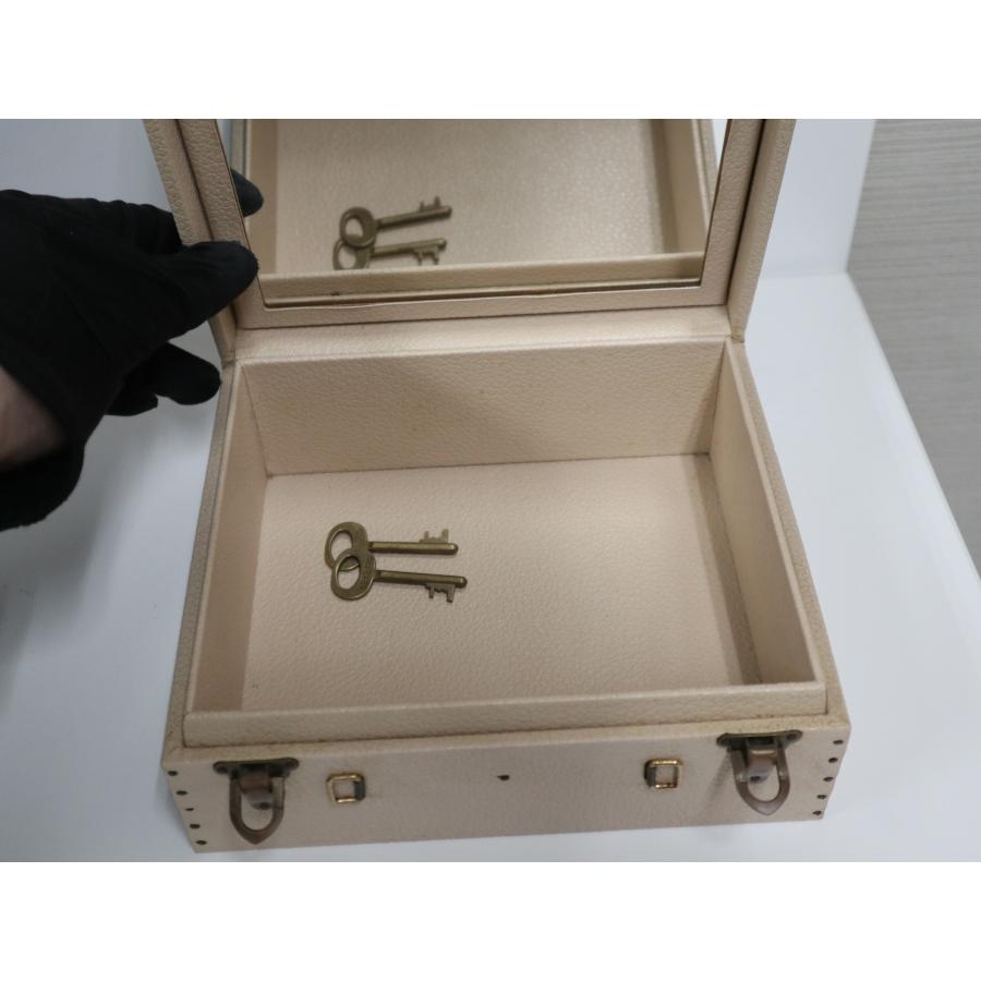 LOUIS VUITTON（ルイ・ヴィトン） モノグラム ボワット ファルマシー