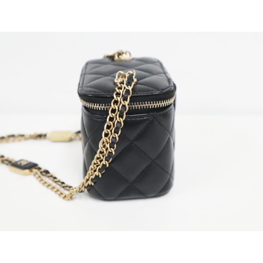 CHANEL（シャネル） チェーン バニティ ミニ ラムスキン ゴールド金具