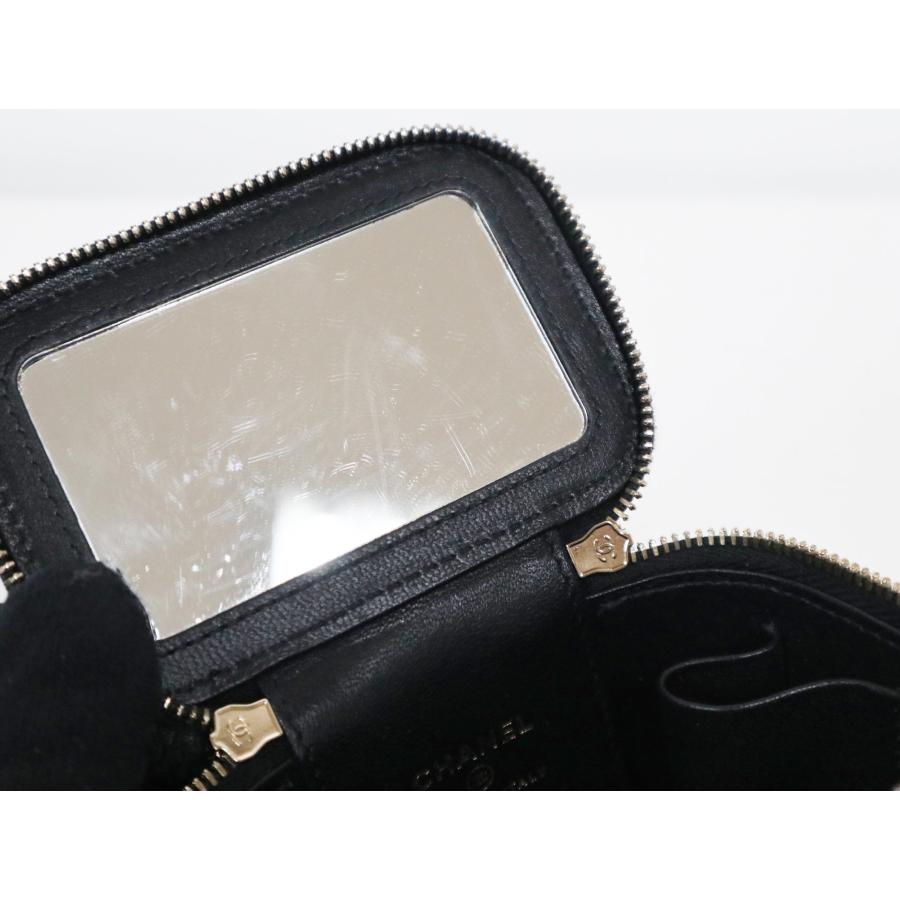CHANEL（シャネル） チェーン バニティ ミニ ラムスキン ゴールド金具