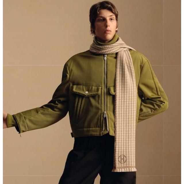 エルメス HERMES レザー  グラフィック H スカーフ マフラー カシミア 未使用品 H394814T 02 メンズ 小物 HERMES（エルメス） レザー グラフィック H スカーフ マフラー