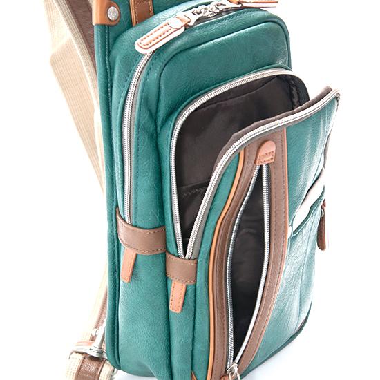 【77番】刺し子とパッチワークのリュックサック　ボディバッグ　男女兼用　和柄 MOUSTACHE ボディバッグ 斜めがけバッグ メンズ レディース 斜