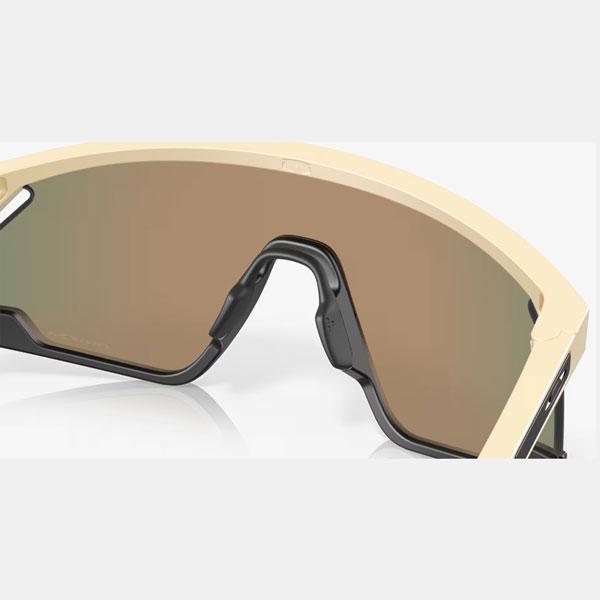 オークリー サングラス BXTR OAKLEY フレーム Matte Desert Tan/Matte Black レンズ Prizm Ruby  スポーツの画像