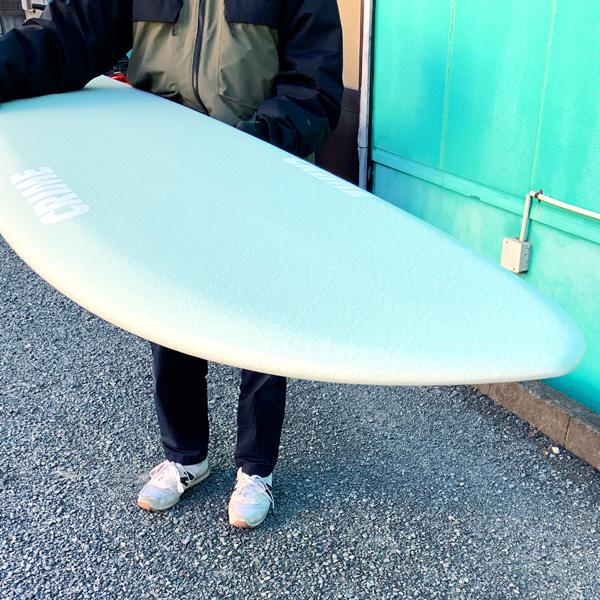 SURF CRIME ファンボード クリーム色