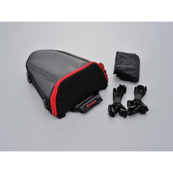 デイトナ ヘンリービギンズ シートバッグ DH-708 カーボン/レッド  (95735) | DAYTONA（バイク用品）