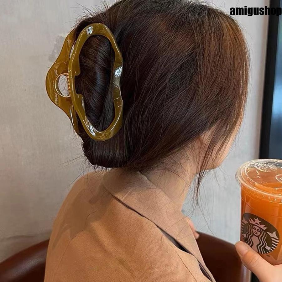 引出物 ヘアクリップ バンスクリップ レディース シンプル ヘアアクセサリー ブラウン 大きめ ホワイト グレー しっかり挟む 帽子 