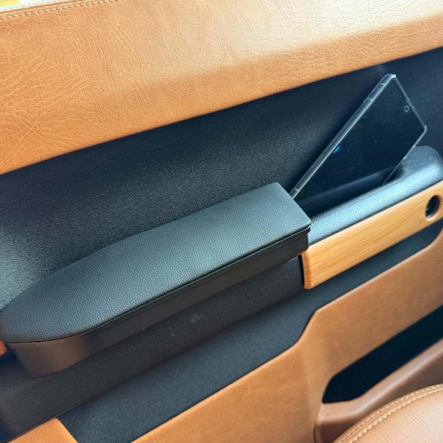 ジムニーノマド アームレスト フロントドア用 収納ポケット一体型 運転