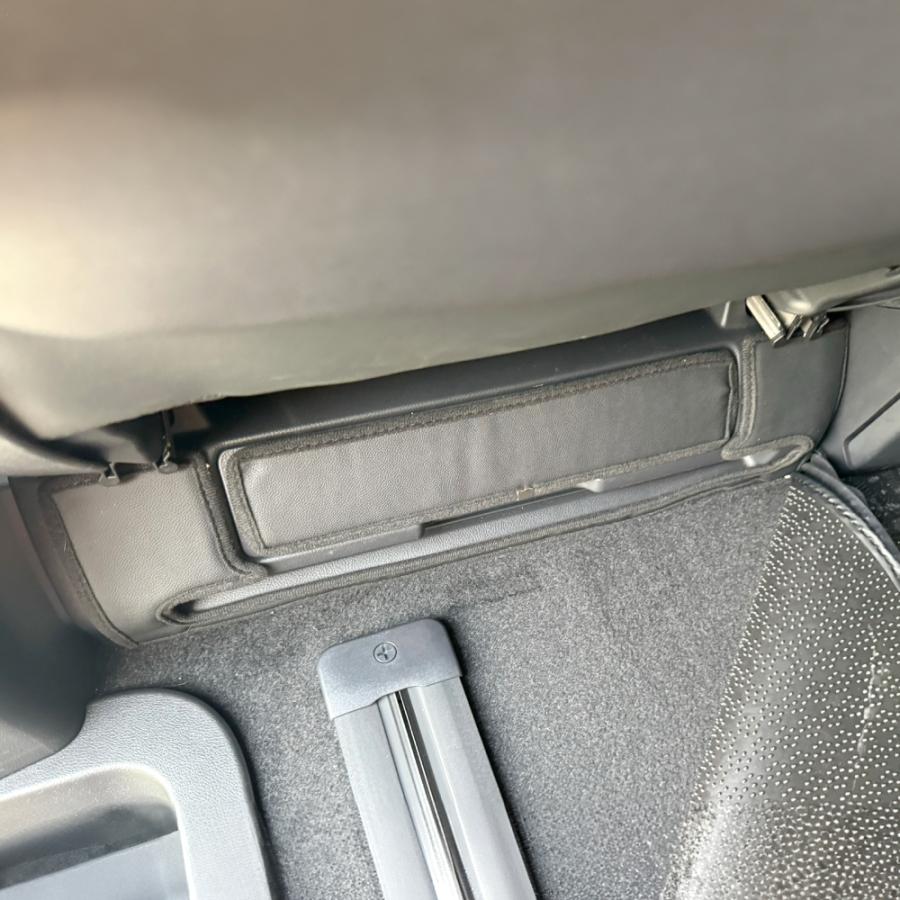 ぶーさん専用 ヴェルファイア40系運転席側サイドスカート右前 ぶーさん専用 ヴェルファイア40系運転席側サイドスカート右前