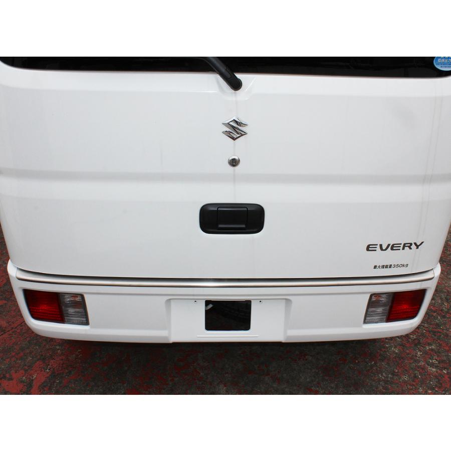 エブリィバン DA17V 他 リアバンパー ステップガード リヤパーキングセンサー対応 カスタム パーツ JOINターボ カバー プロテクター メッキ :RBSSZ0222-4440-EVERY-DA17V:NEXUS Japan ネクサスジャパン - 通販 - Yahoo!ショッピング エブリィバン DA17V 他 リアバンパー ステップガード リヤパーキングセンサー対応 カスタム パーツ JOINターボ カバー プロテクター メッキ :RBSSZ0222-4440-EVERY-DA17V:NEXUS Japan ネクサスジャパン - 通販 - Yahoo!ショッピング