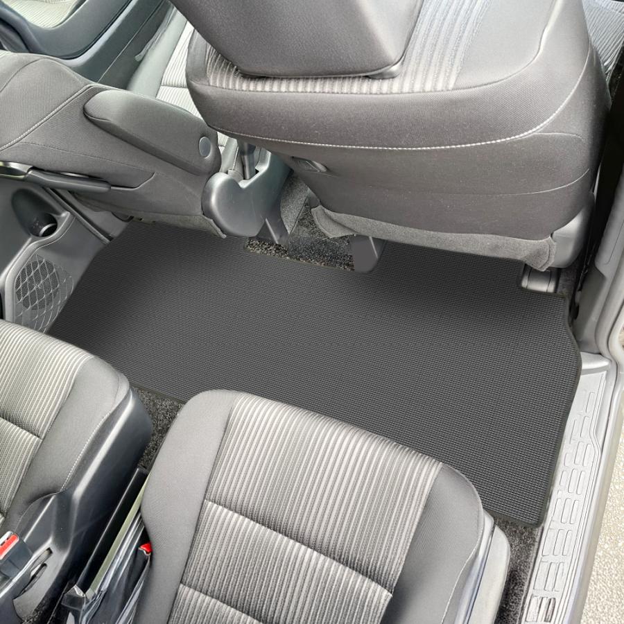 ヴォクシー ノア エスクァイア 80系 防水 フロアマット 2列目 3