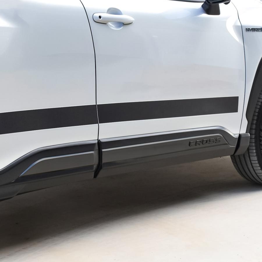 カローラクロス サイドドアパネル CROSS ロゴ入り ガーニッシュ