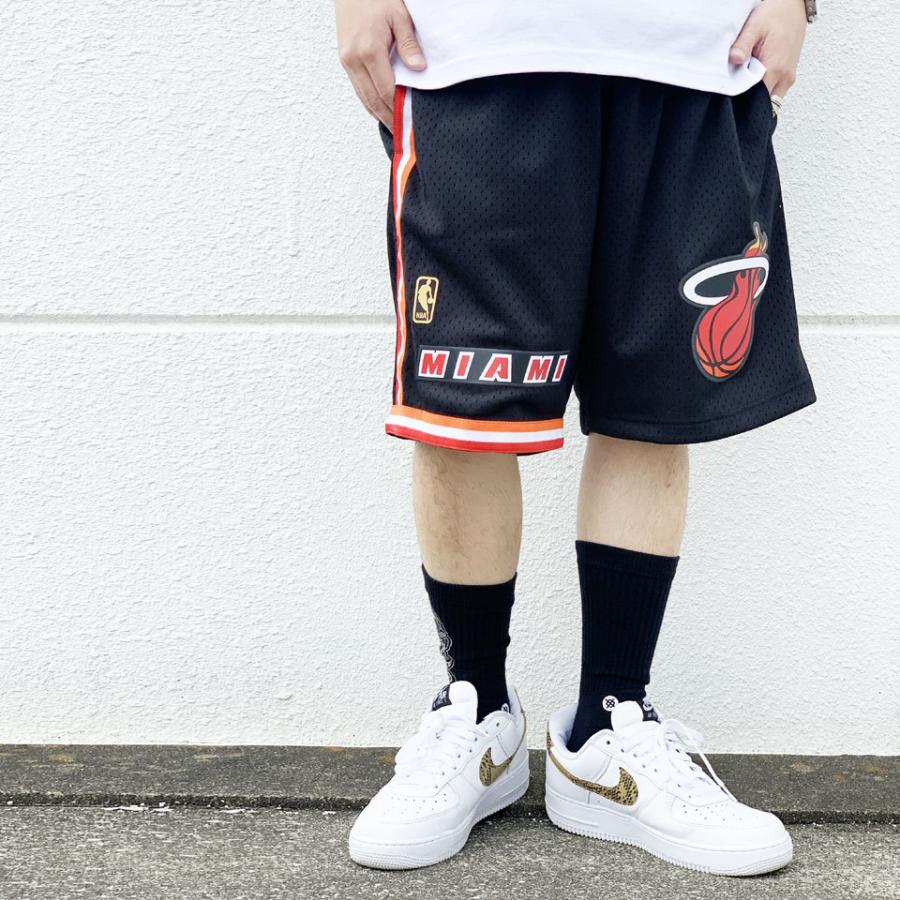 ミッチェルアンドネス　マイアミヒート　ショーツ Mitchell & Ness Miami HEAT Jerseys & Apparel