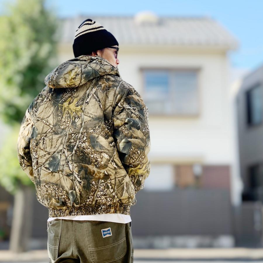 SKYLINE GT-R ナイロンフリースジャケット プレミアム　レア品 WFS ワールドフェイマススポーツ WORLD FAMOUS SPORTS 中綿ジャケット