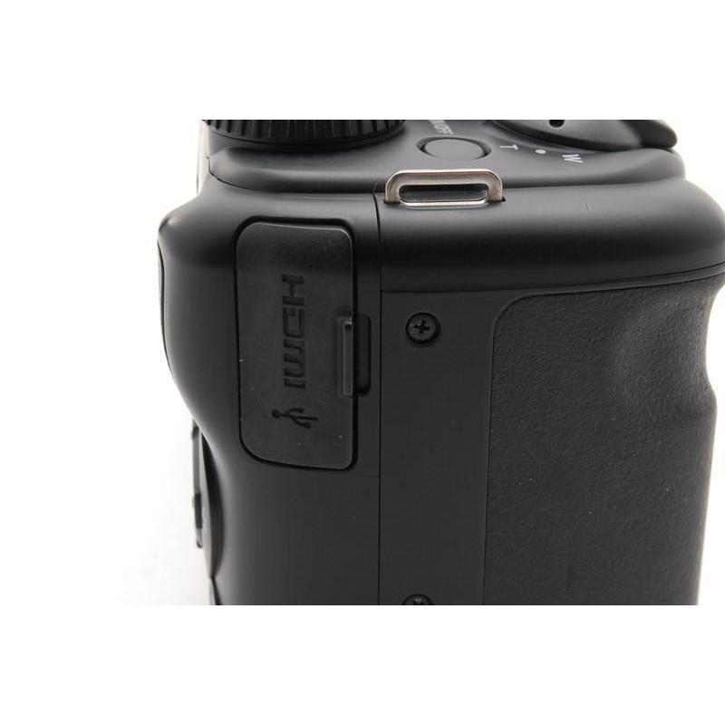 FinePix Sシリーズ FUJIFILM 富士フイルム S8600 新品SD32GB付き