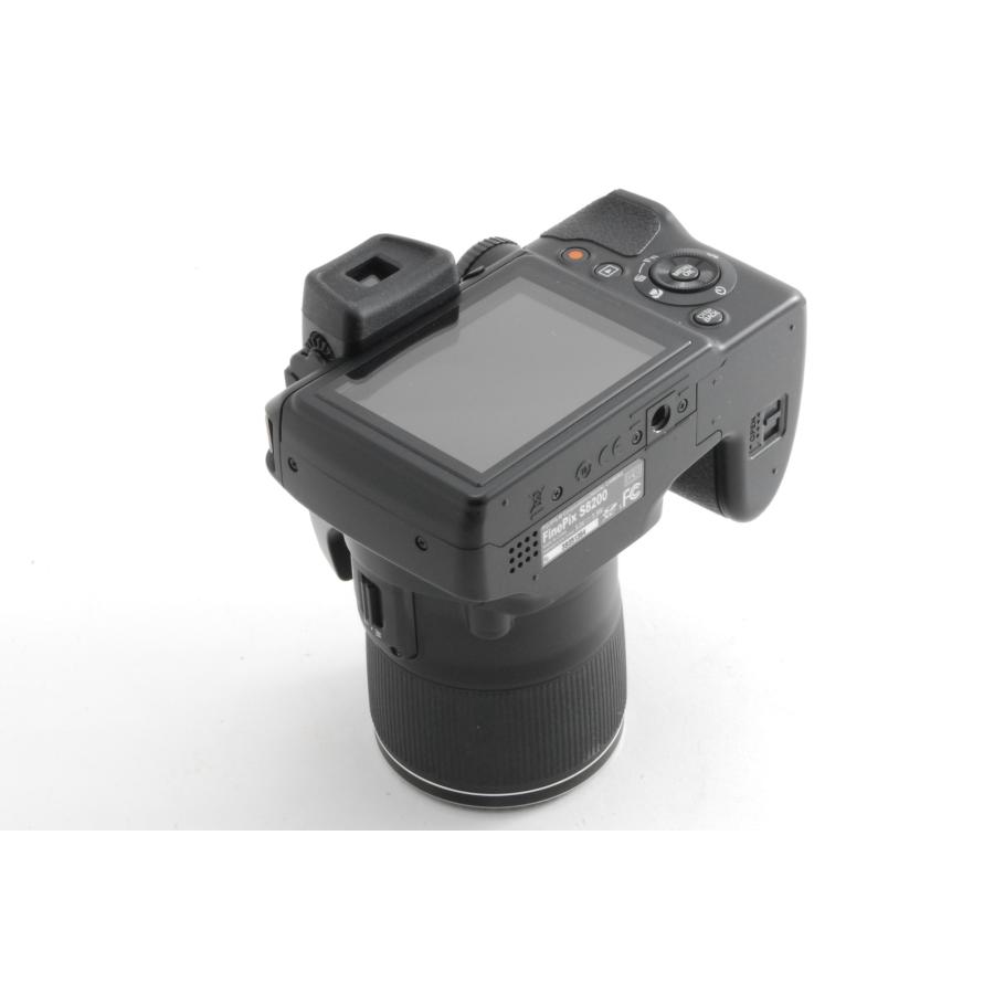 FinePix Sシリーズ FUJIFILM 富士フイルム S8200 新品SD32GB付き FinePix Sシリーズ FUJIFILM 富士フイルム S8200 新品SD32GB付き