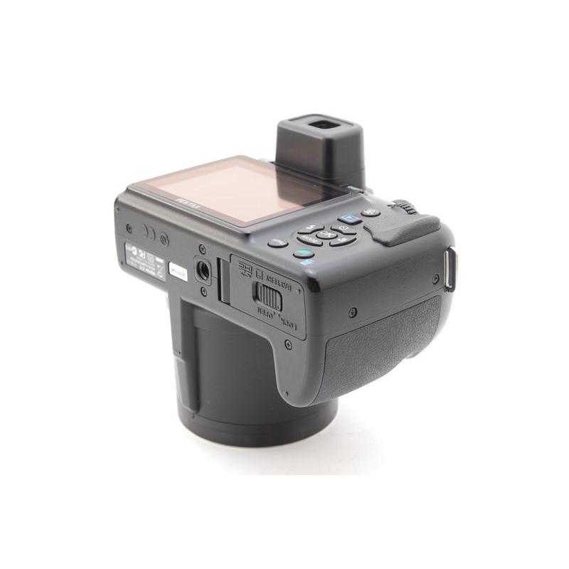 PENTAX X70 デジカメ スマホ転送OK 美品 a5074 PENTAX X70 デジカメ