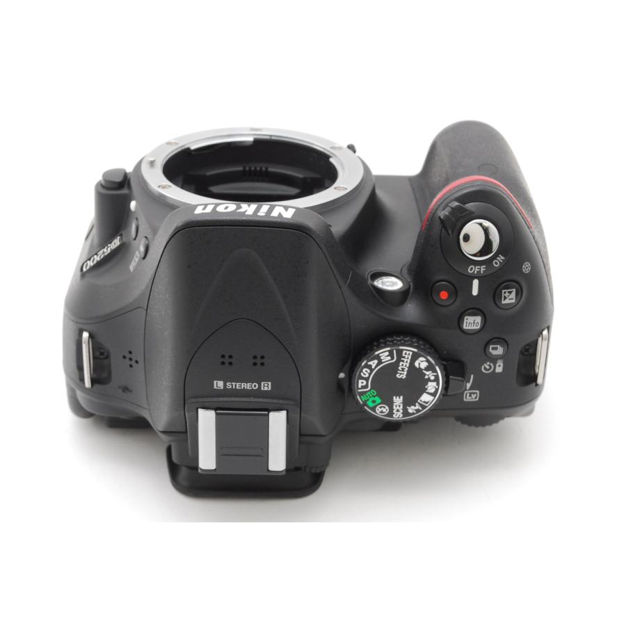 D5000 Nikon ニコン D5200 レンズキット 新品SD32GB付き iPhone D5000 Nikon ニコン D5200 レンズキット 新品SD32GB付き iPhone