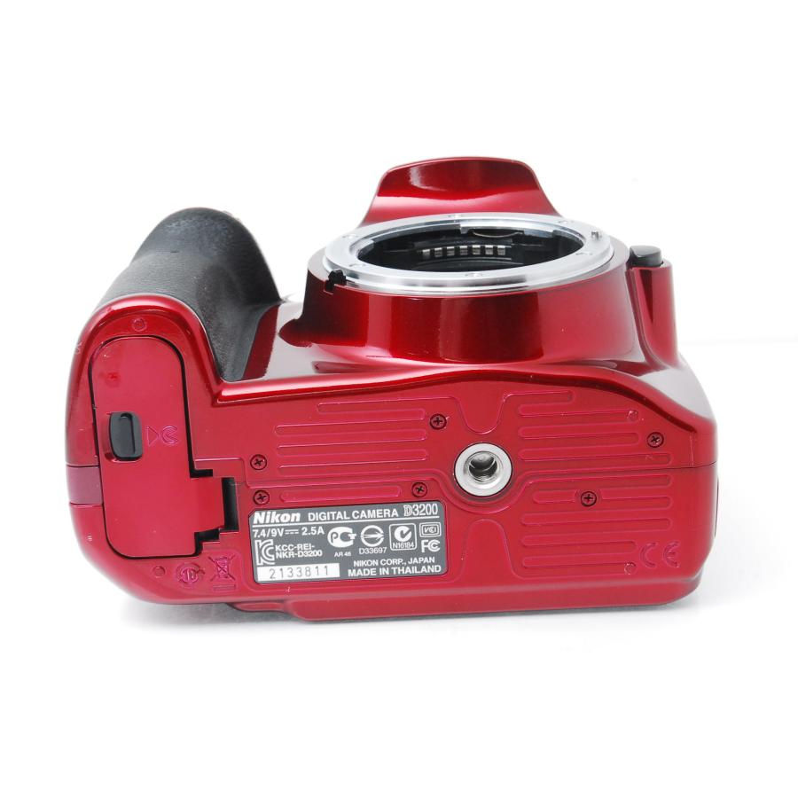 D3000 Nikon ニコン D3200 レッド レンズキット ショット数3982回