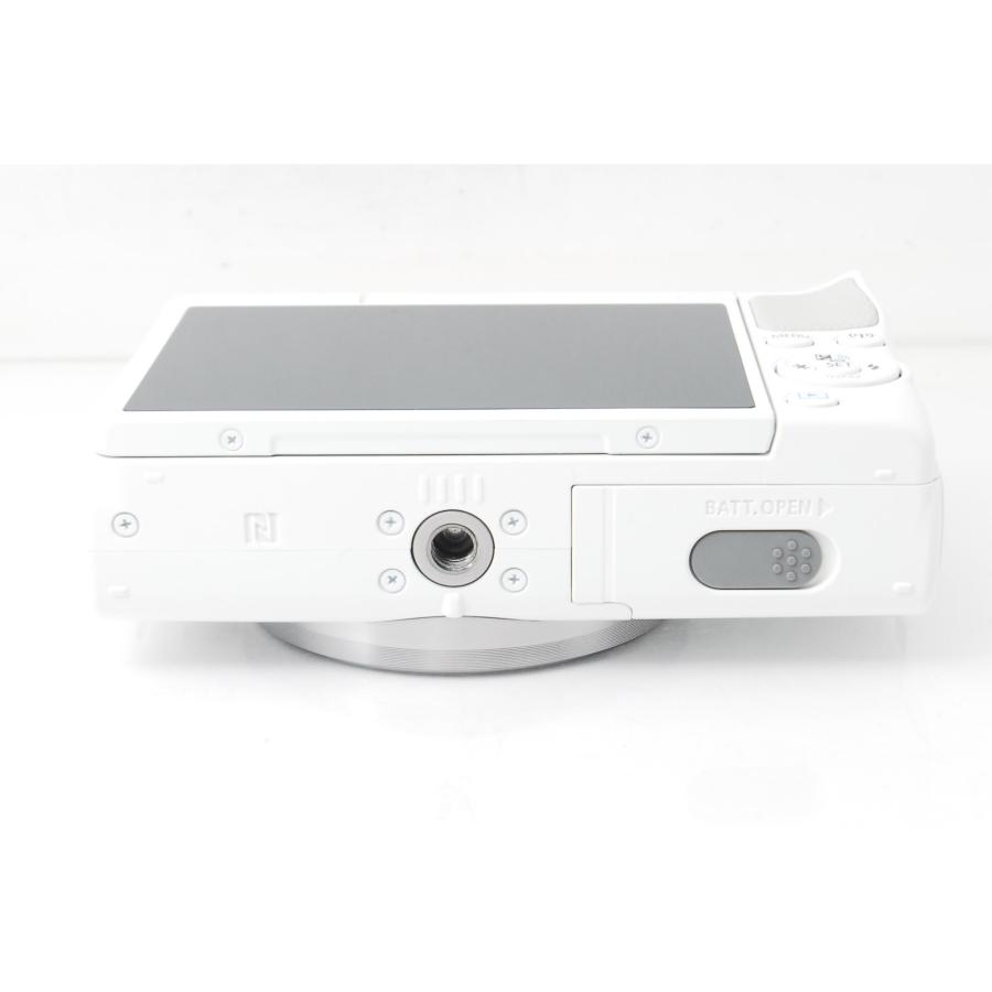 EOS M Canon キヤノン M100 ホワイト レンズキット 元箱付き : 山
