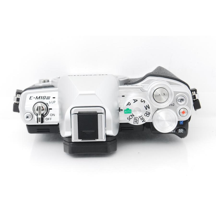 OM-D OLYMPUS オリンパス E-M10 Mark III シルバー レンズキット