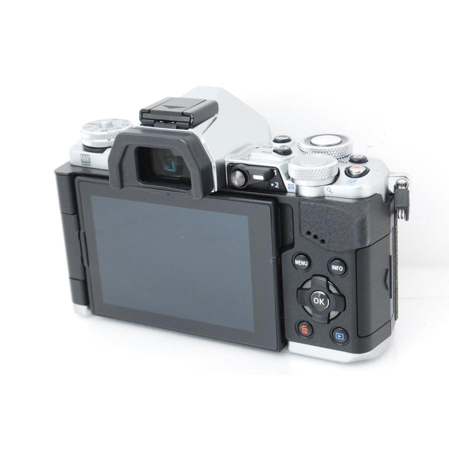 OM-D OLYMPUS オリンパス E-M5 Mark II シルバー ボディ ショット数300