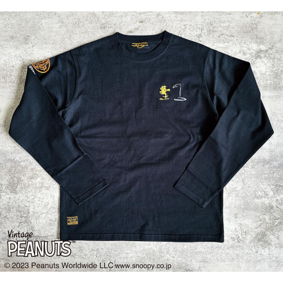 SNOOPY PEANUTS スヌーピー ギター 長袖Tシャツ クルーネック SNOOPY PEANUTS スヌーピー ギター 長袖Tシャツ クルーネック