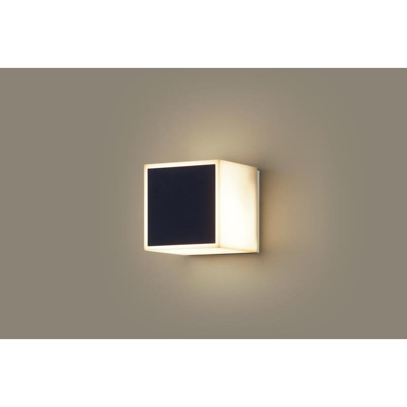 パナソニック LGW85081BF 壁直付・据置取付型 LED 電球色 ポーチライト 勝手口灯 門まわり照明 遮光型 密閉型 防雨型 白熱電球40形1灯相当 ランプ付(同梱)