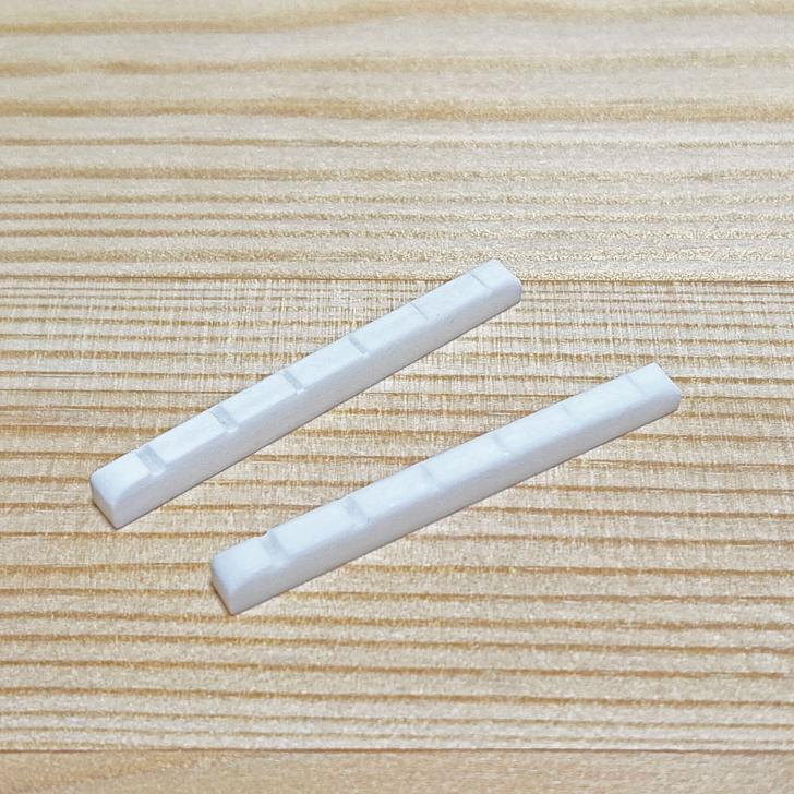 エレキギター用ナット フェンダータイプギター用弦溝加工済み牛骨ナット 6弦スロット付 42x3 5x4 5mm 2個 Enf001 エムズモノショップ 通販 Yahoo ショッピング