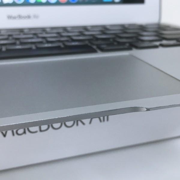 マーケティング Apple MacBook Air(11-inch Core-i5-1.70GHz USキー 8G SSD256GB Mid 2012)  MacBook