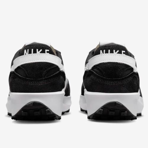 NIKE（ナイキ） ウィメンズ ワッフル デビュー ブラック/ホワイト