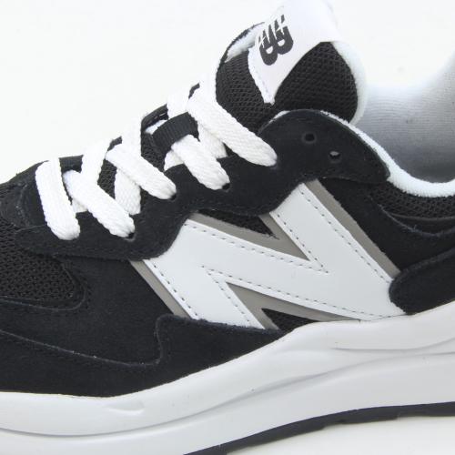 574シリーズ new balance ニューバランス 57/40 M5740 CB BLACK (幅：D