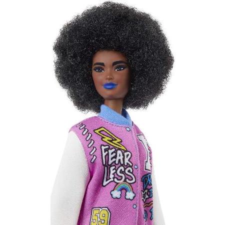 大阪店 Barbie Fashionistas Doll #156 with Brunette Afro ＆ Blue Lips Wearing Graphic Coat Dress ＆ Yellow Shoes， Toy for Kids 3 to 8 Years Oldバービー人形