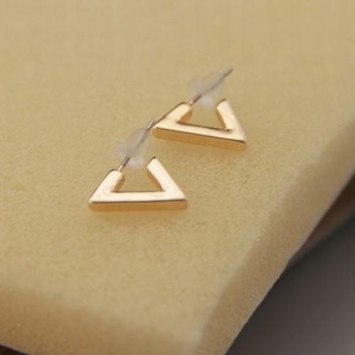 ピアス レディース ピアス 三角 ピアス トライアングル ピアス 黒 ピアス パーツ キャッチ アクセサリー 三角 トライアングル イヤリング news 超目玉 増田 |  | 03