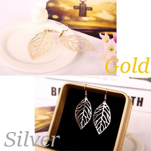 ピアス フック ピアス レディース リーフ 葉っぱ ゴールド 金 シルバー 銀 揺れる ゆれる イヤリング ぶら下がり ぶらさがり 超目玉 人気 おすすめ オススメ |  | 01