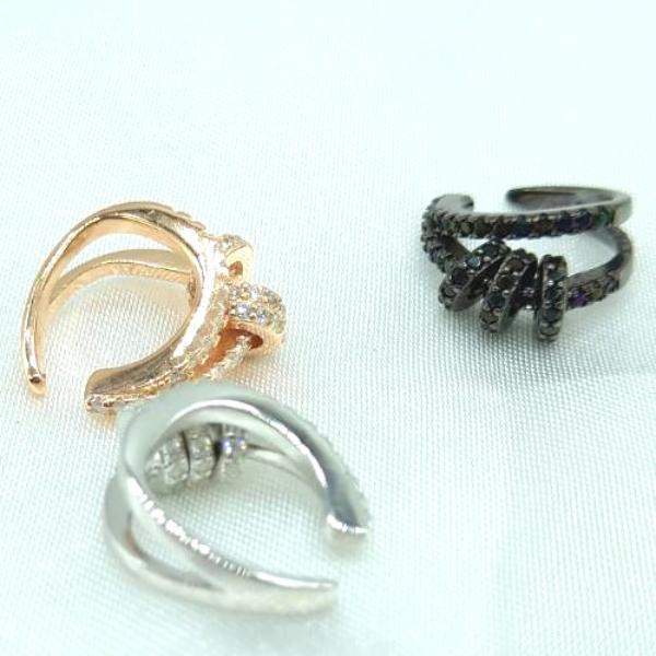 レディース イヤーカフ  イヤーフック レディースアクセサリー 3連 ピンクゴールド シルバー ブラック ブランド シンプル |  | 08