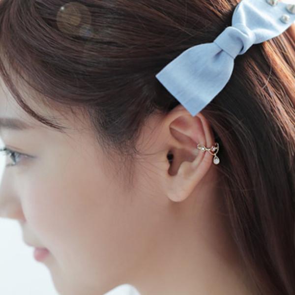 イヤーカフ チャーム ゴールド シルバー ビジュー キラキラ キュービックジルコニア ジルコン 揺れる ゆれる |  | 13