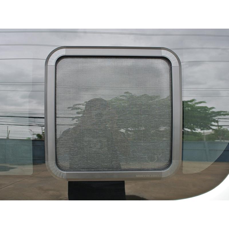 ハイエース 200系 網戸　未使用品　UI vehicle ハイエース200系 専門店 ユーアイビークルのハイエース