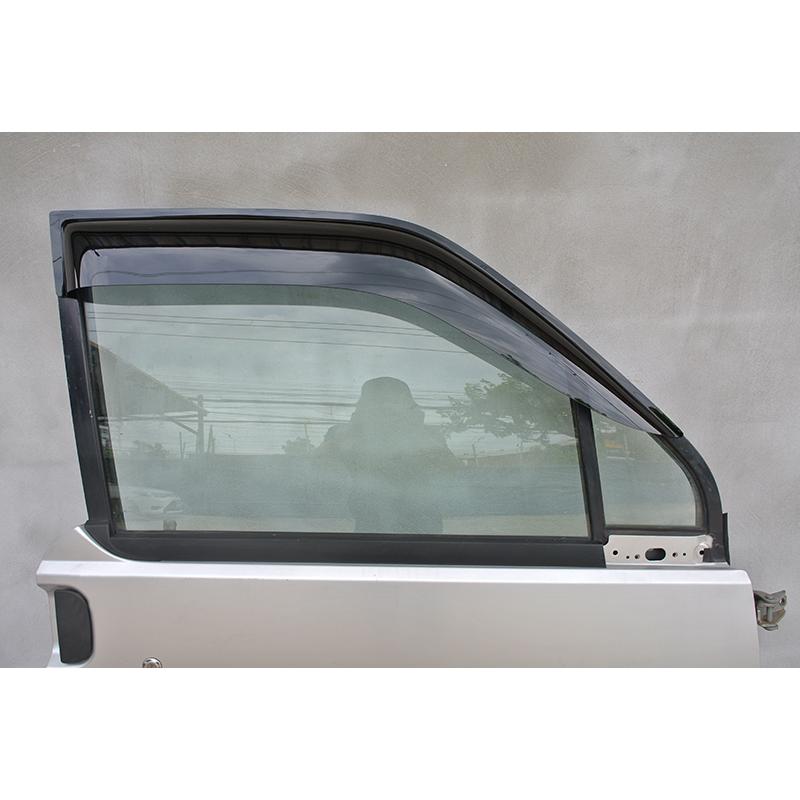 マツダ ボンゴ フレンディ ドアバイザー 純正 より幅広 フォード