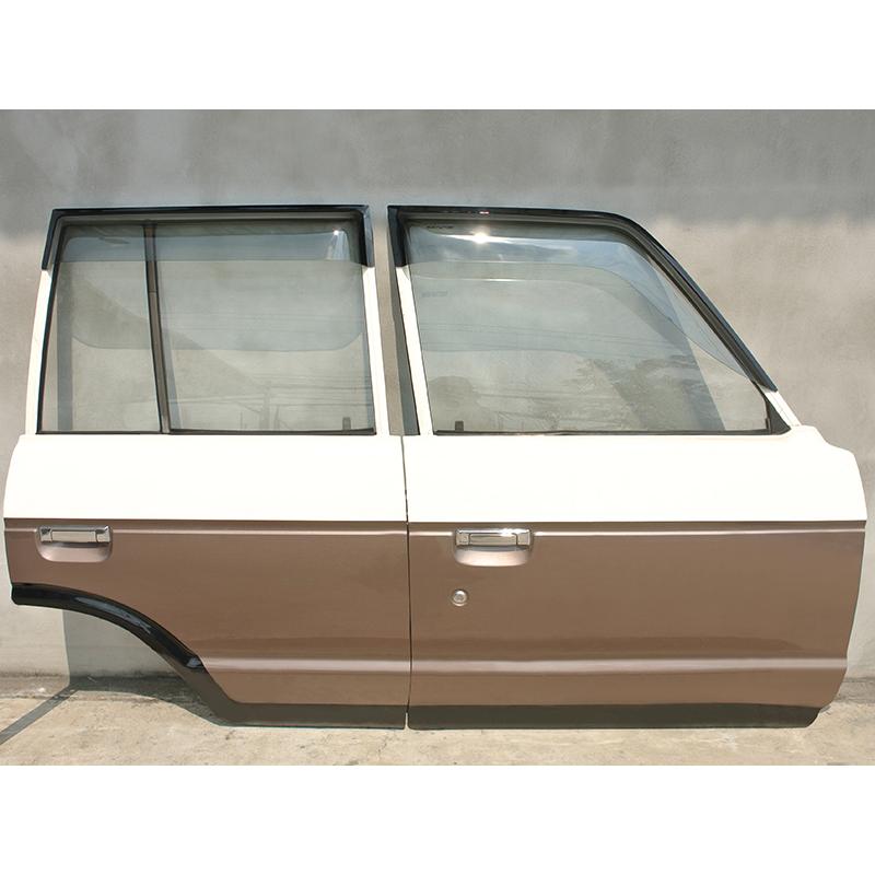 ランドクルーザー60 ランクル60 パーツ　外装　左フロントドア　中古パーツ ランドクルーザー 60 ランクル60 ワイドバイザー ドアバイザー