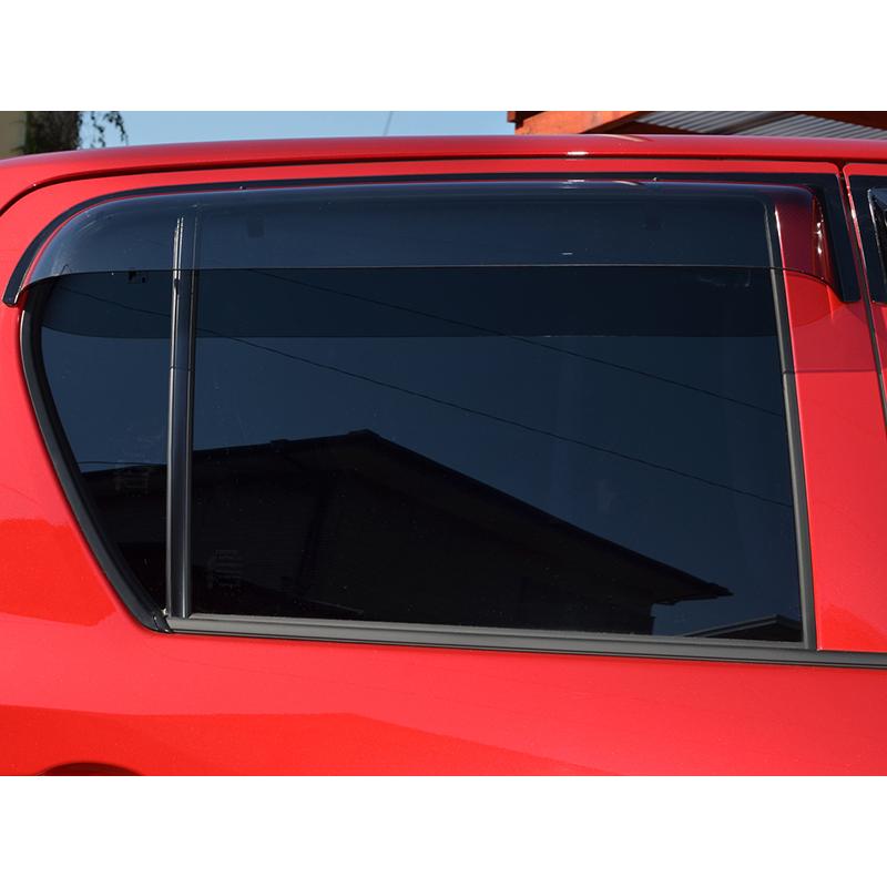 10月中旬入荷 新型 ハイラックス 8代目 GUN125型 ドアバイザー