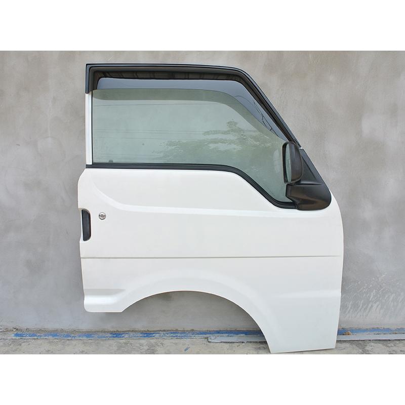 マツダ ボンゴ ブローニイ デリカーゴ ドアバイザー 純正 より幅広